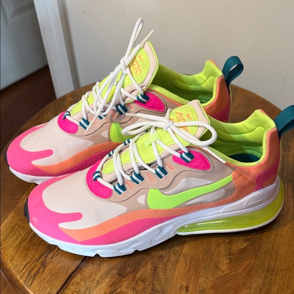Nike Shoes - Nike Women’s Air Max 270 React